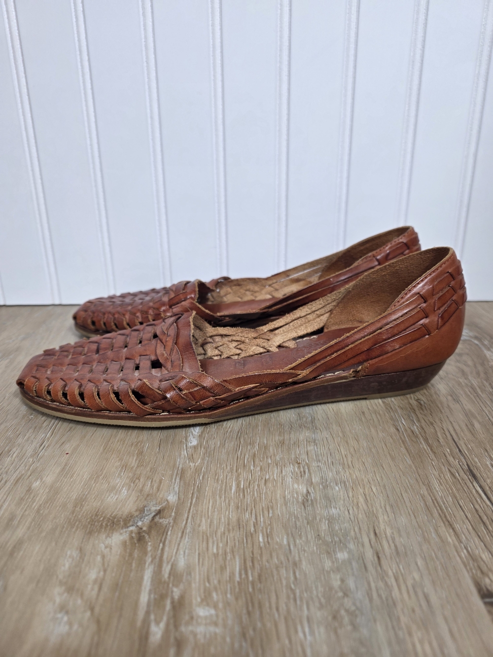 Jennifer Moore Adventure Women’s Brown Leather Woven Huarache Flats - Picture 8 of 11